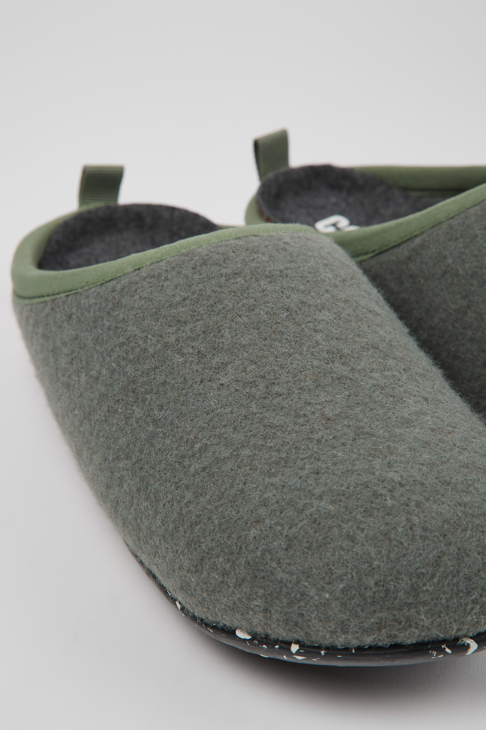 Wabi - Green wool slippers for women