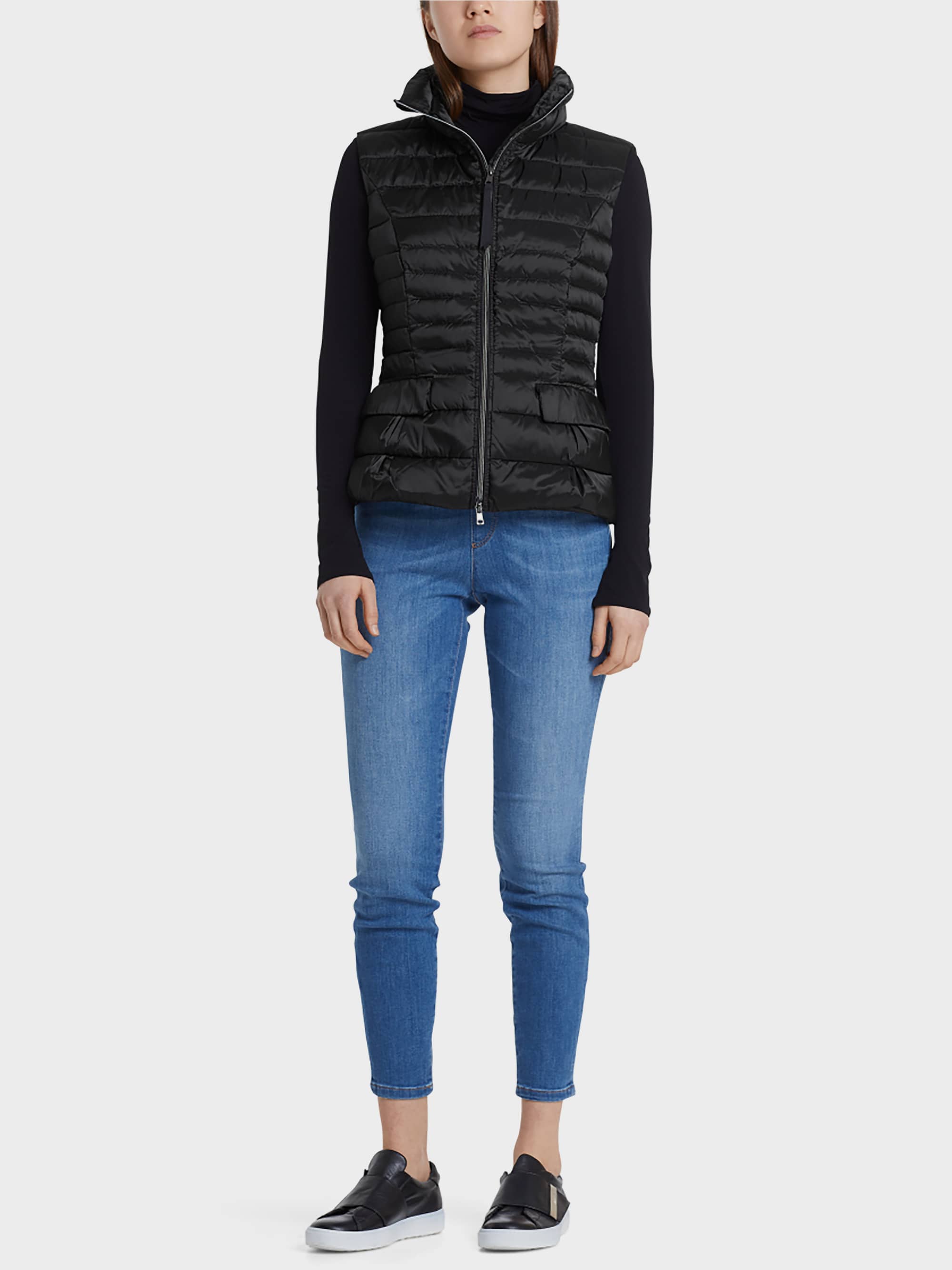 Marc-Cain Quilted waistcoat with down lining