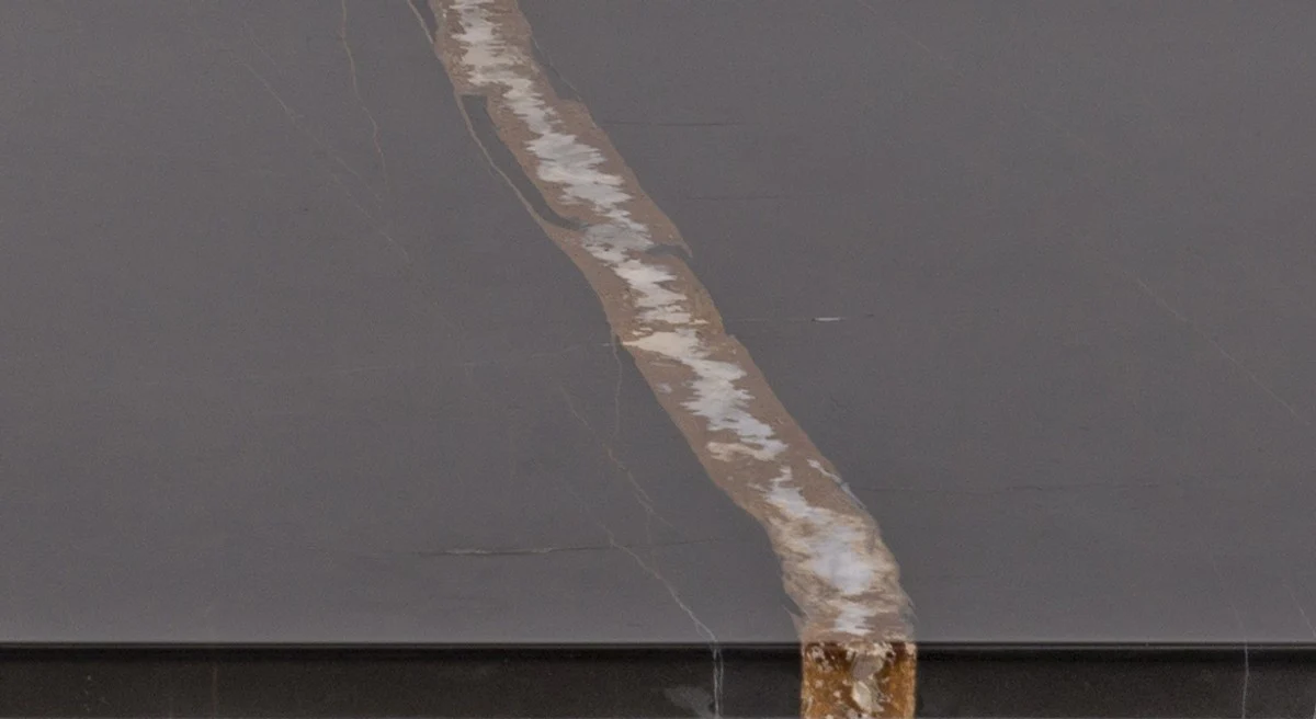 Casa Padrino mesa de centro de lujo negro / negro 130 x 70 x A. 40 cm - Mesa de sal¨®n rectangular con encimera de m¨¢rmol y estructura de metal - Muebles de sala modernos