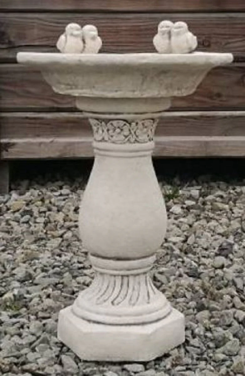 Casa Padrino Baño para Pájaros Art Nouveau Gris Ø 35 x A. 51 cm - Baño para Pájaros Redondo de Piedra para Decoración de Jardín - Decoración de Jardín Art Nouveau - Muebles de Jardín Art Nouveau