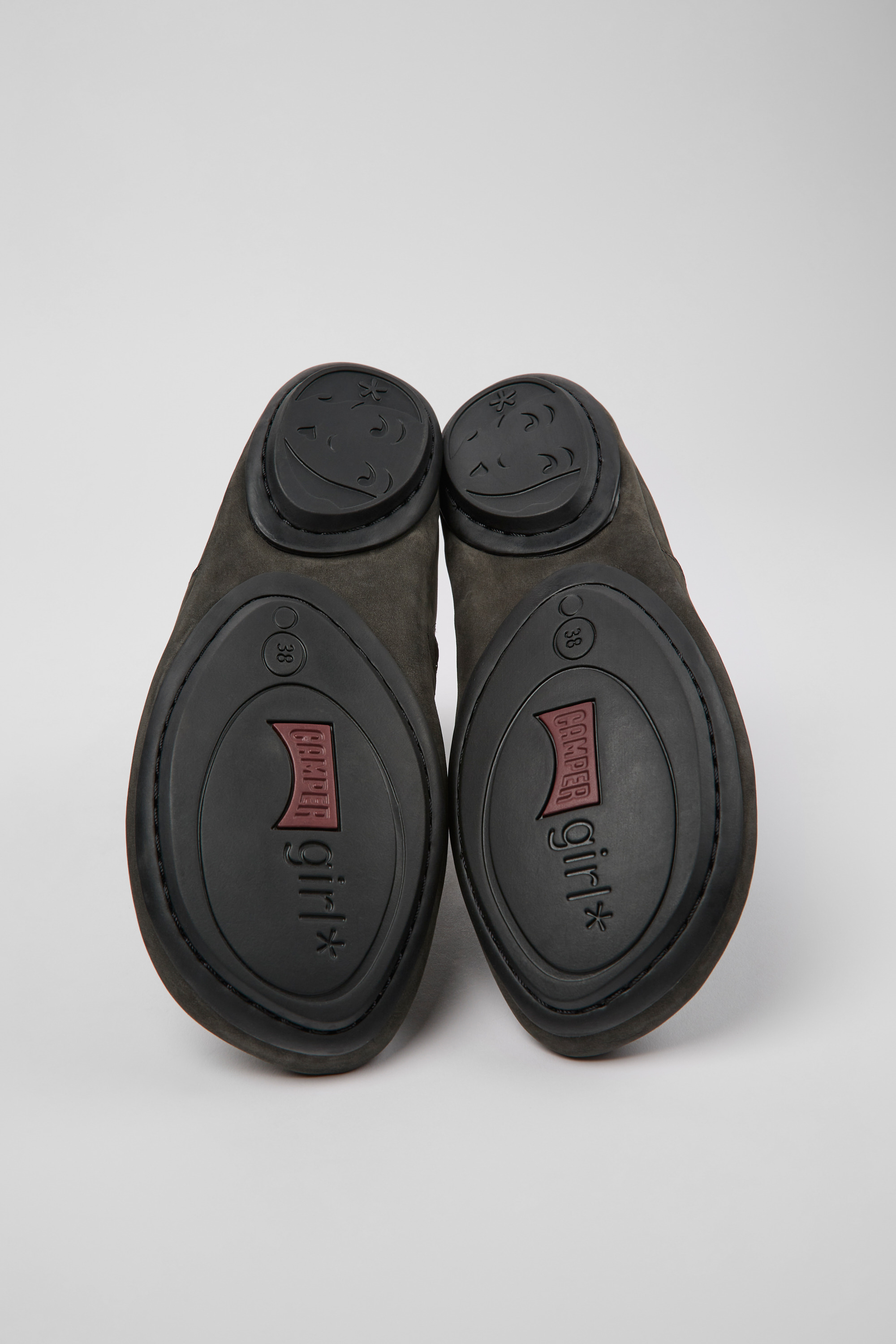 Right - Gray nubuck ankle boots for women