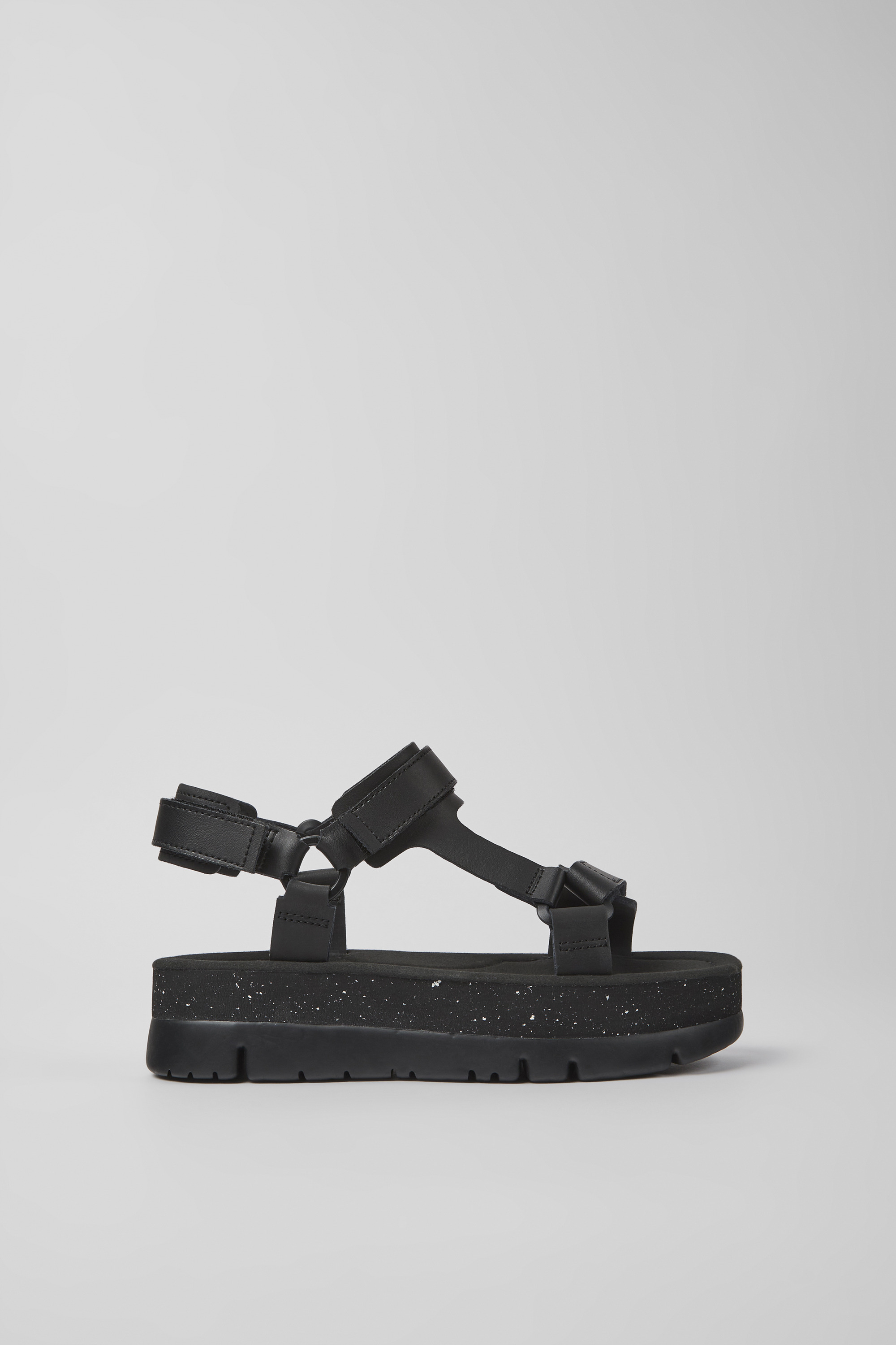 Oruga Up - Black leather sandals for women