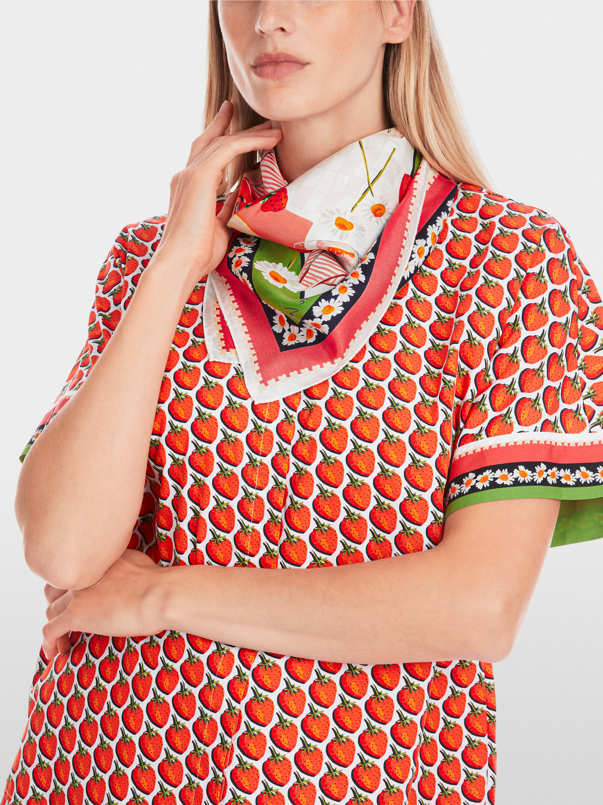 Marc-Cain Silk scarf with lobster print