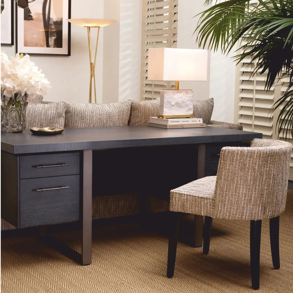 Casa Padrino l¨¢mpara de mesa de m¨¢rmol de lujo blanco / lat¨®n antiguo A. 55 cm - L¨¢mparas de escritorio de m¨¢rmol