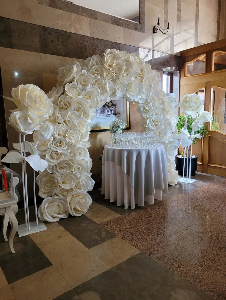 Casa Padrino conjunto de 6 rosas decorativas XXL de lujo blanco / crema Ø 55 x A. 180 cm - Accesorios decorativos para bodas
