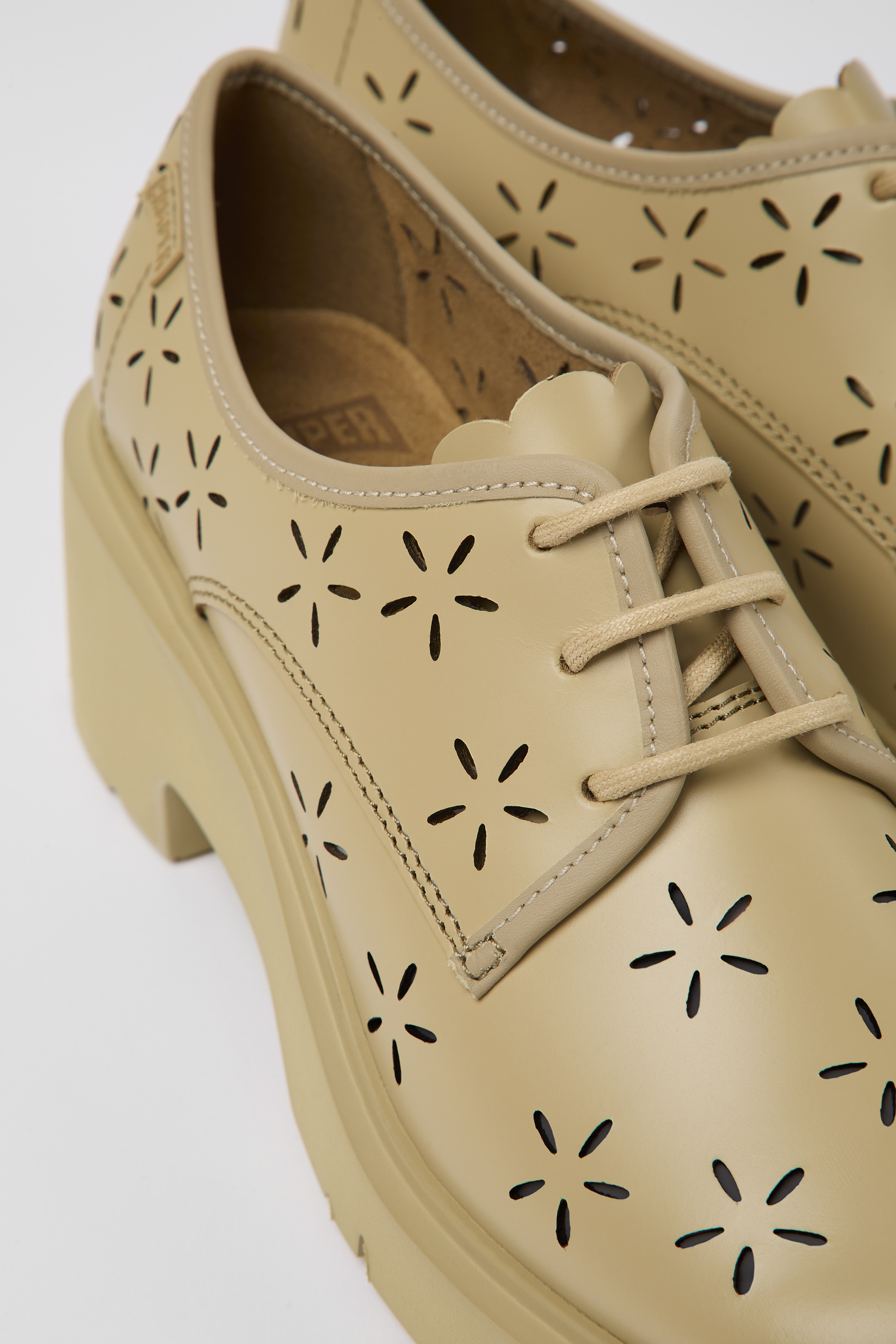 Milah - Beige leather shoes for women