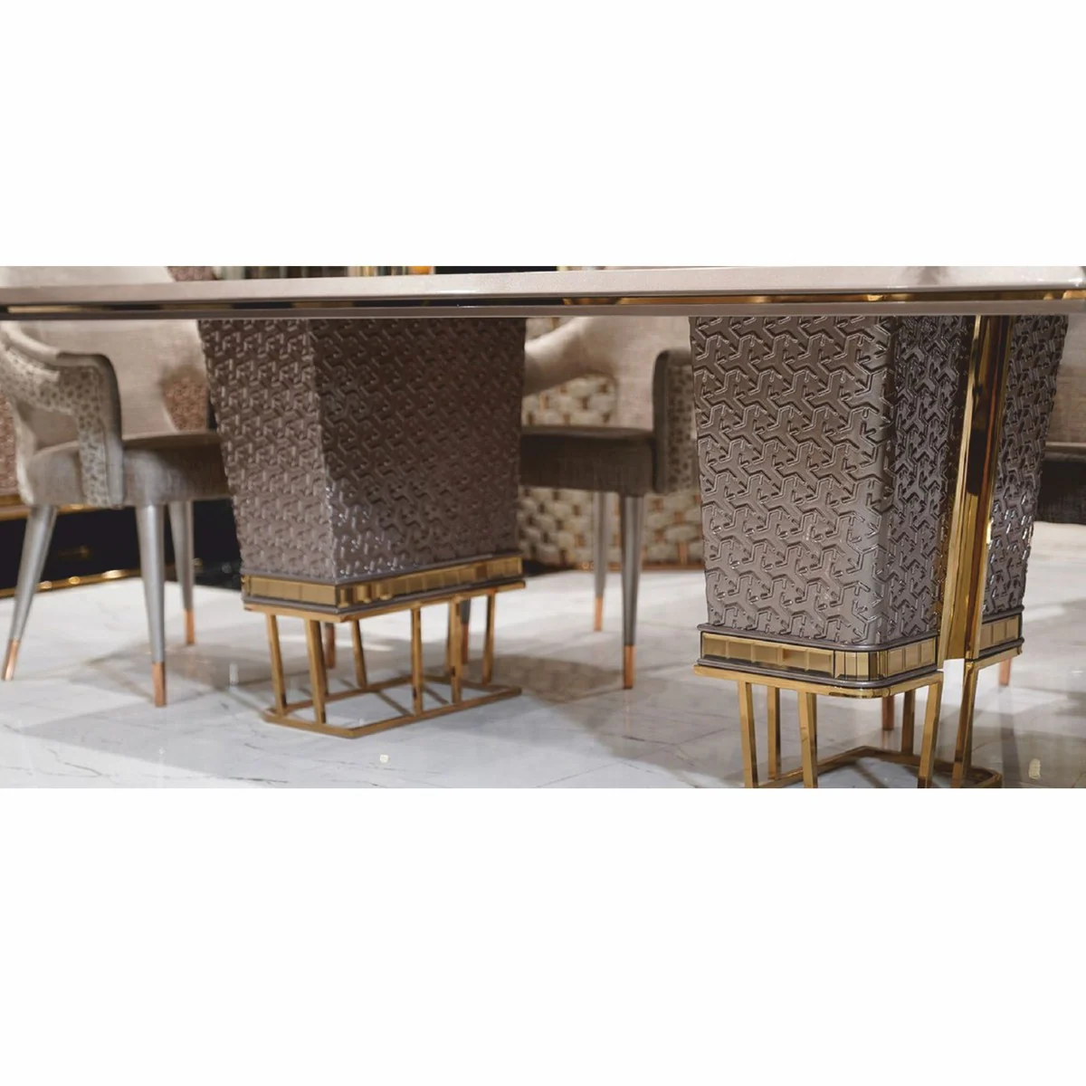 Casa Padrino mesa de comedor de lujo blanco / gris / oro 223 cm - Muebles de comedor