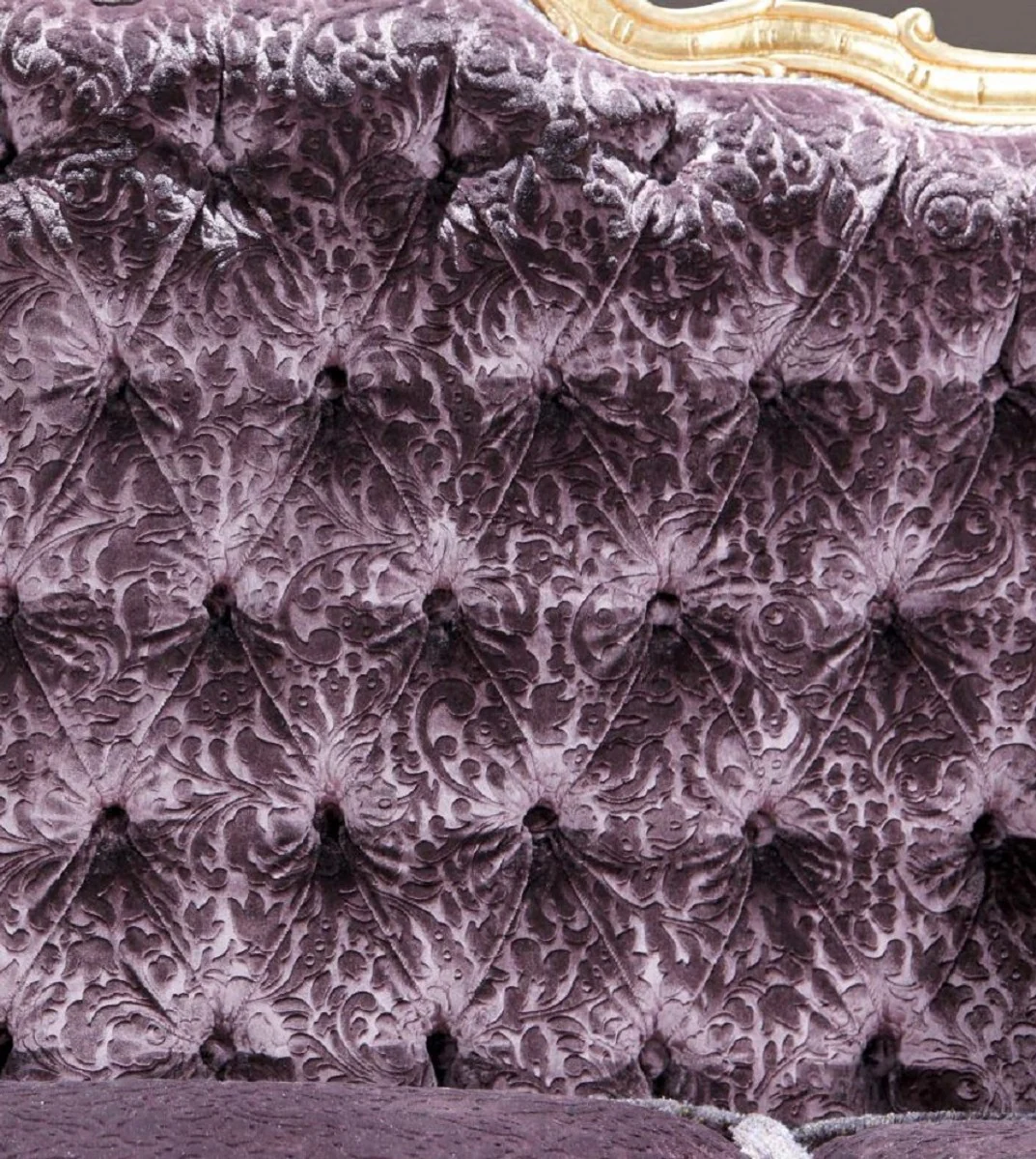 Casa Padrino sof¨¢ barroco de lujo de 3 plazas p¨²rpura / oro - Magn¨ªfico sof¨¢ de sal¨®n con patr¨®n elegante - Muebles Barrocos para Sal¨®n y Hotel - Calidad de Primera Clase - Hecho en Italia