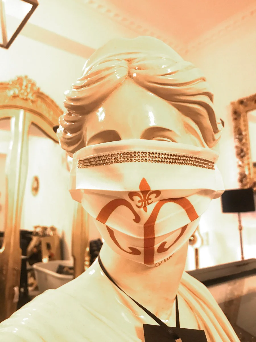 Casa Padrino Bling Bling Mask Blanco / Dorado - Máscara CP con pedrería dorada