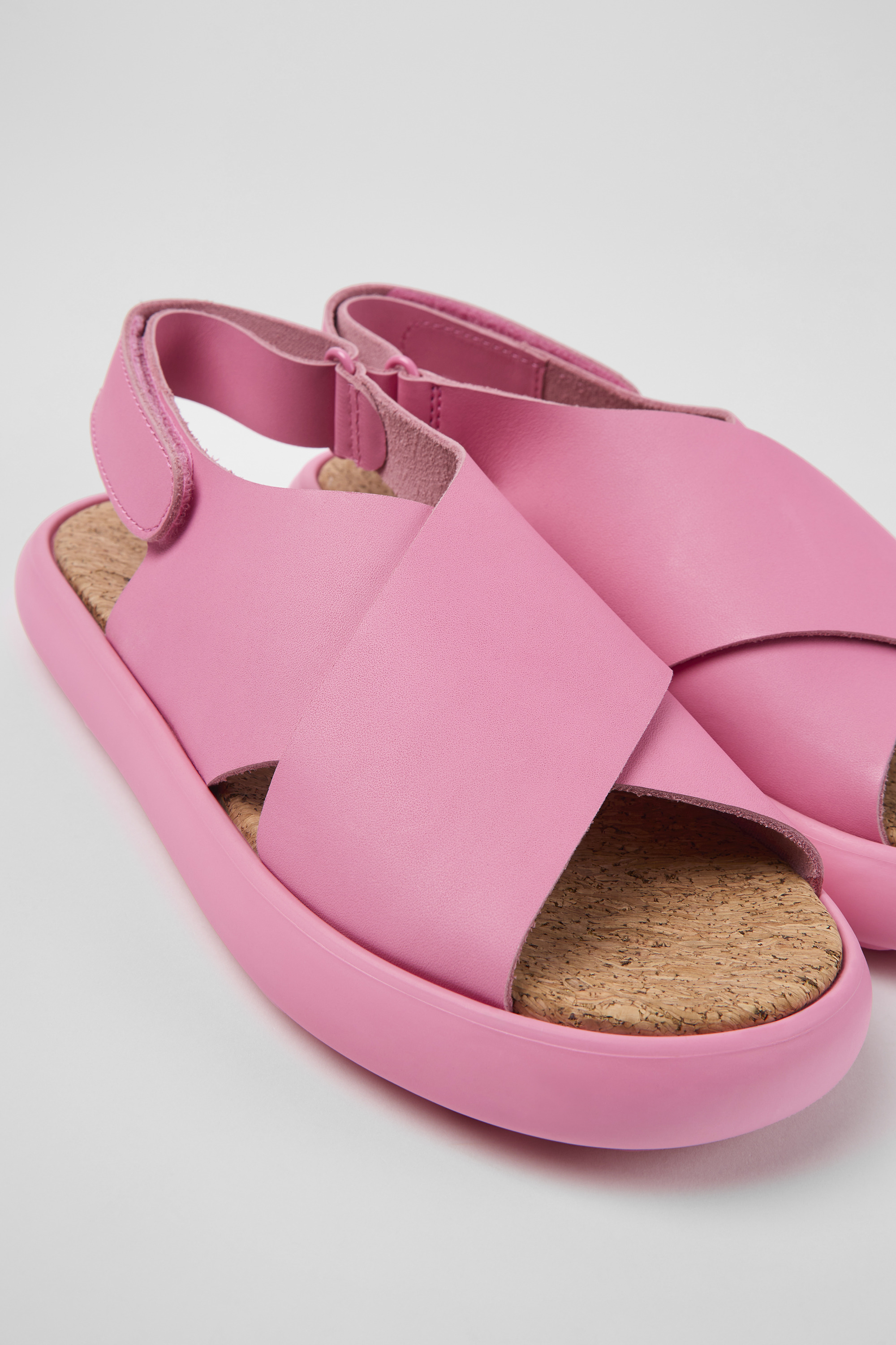 Pelotas Flota - Pink leather sandals for women
