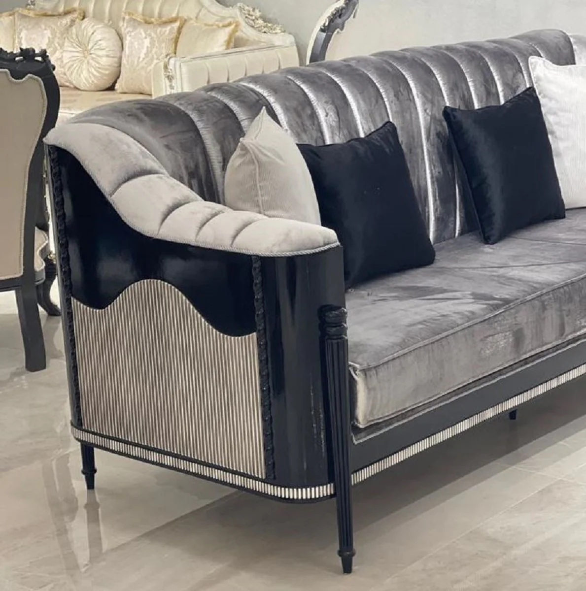 Casa Padrino sof¨¢ de sal¨®n barroco de lujo gris / negro - Sof¨¢ de estilo barroco hecho a mano - Muebles de sal¨®n de lujo en estilo barroco - Muebles barrocos - Noble y Magn¨ªfico