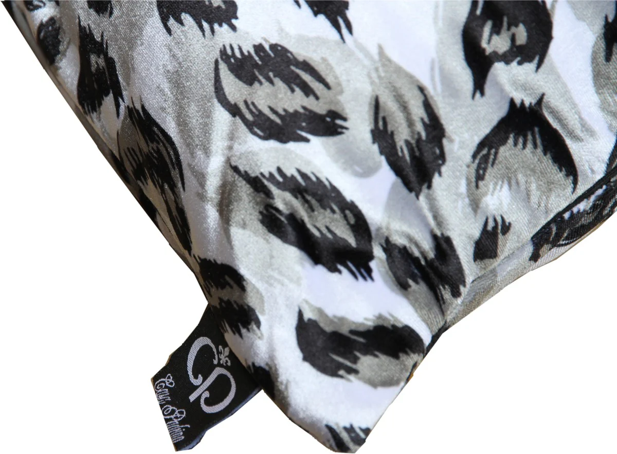 Almohada decorativa de la sala de estar de lujo Casa Padrino Milwaukee Blanco / Negro / Gris 35 x 55 cm - Tela de terciopelo más fino - Colección Luxury