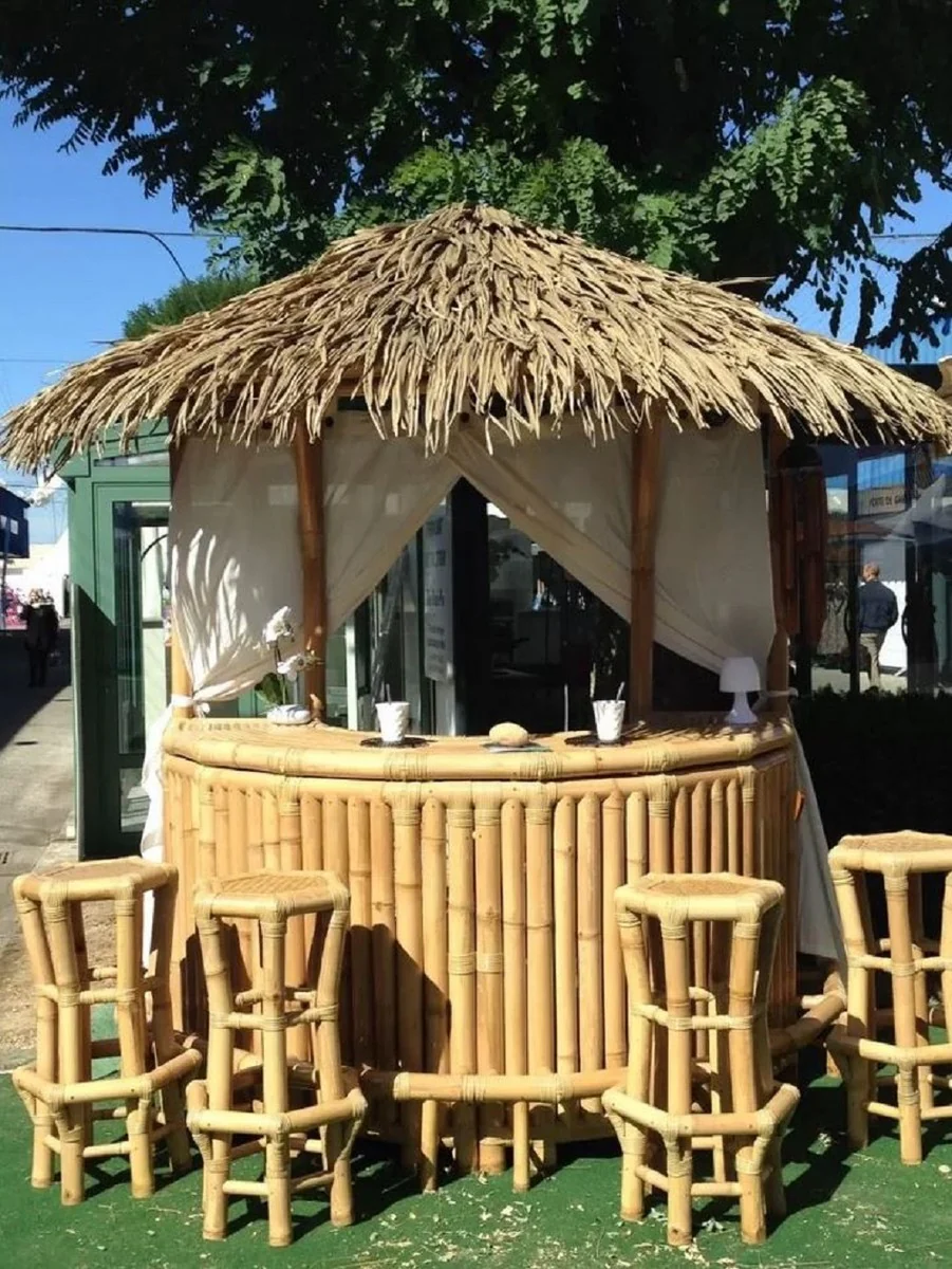 Casa Padrino conjunto de bar de jard¨ªn de bamb¨² de lujo natural 200 x 100 x A. 270 cm - 1 Barra de C¨®ctel de Bamb¨² Semicircular y 4 Taburetes de Bar de Bamb¨² - Muebles de jard¨ªn de bamb¨² de lujo