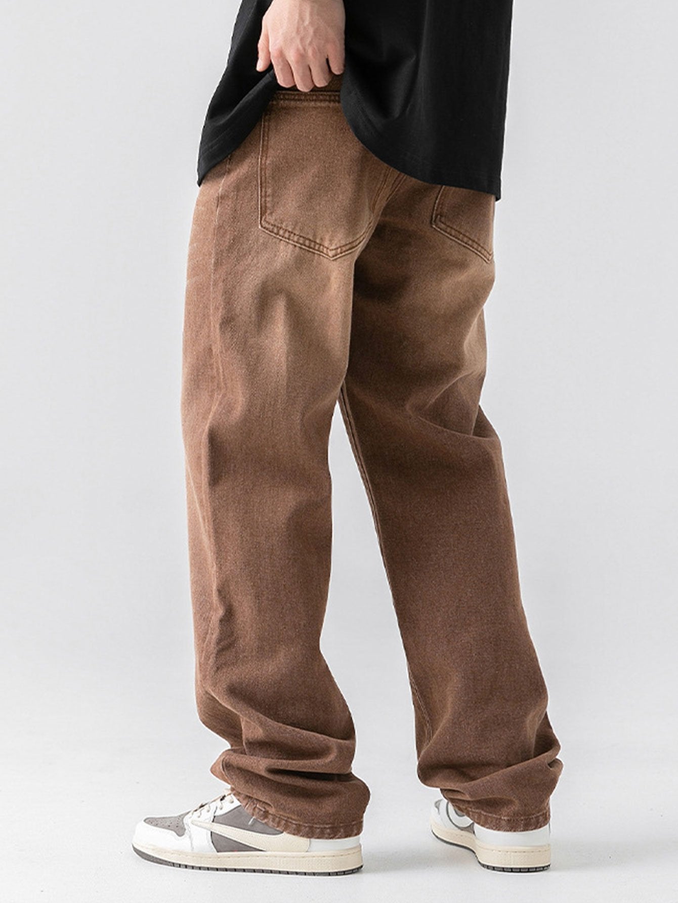 Distressed Wash Straight Leg Jeans