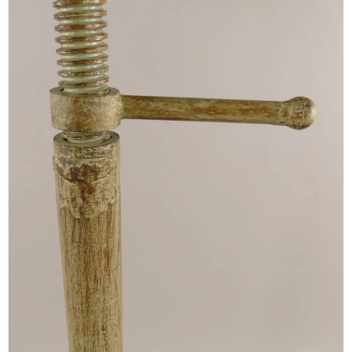 Casa Padrino Taburete de Bar de Hierro Fundido de Estilo Industrial Verde R¨²stico A. 75 cm