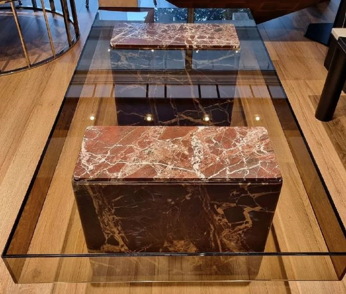 Casa Padrino mesa de centro de lujo rojo 130 x 70 x A. 41 cm - Mesa de sal¨®n rectangular de m¨¢rmol con tapa de vidrio - Muebles de sal¨®n - Muebles de lujo - Muebles de m¨¢rmol - Interior de lujo