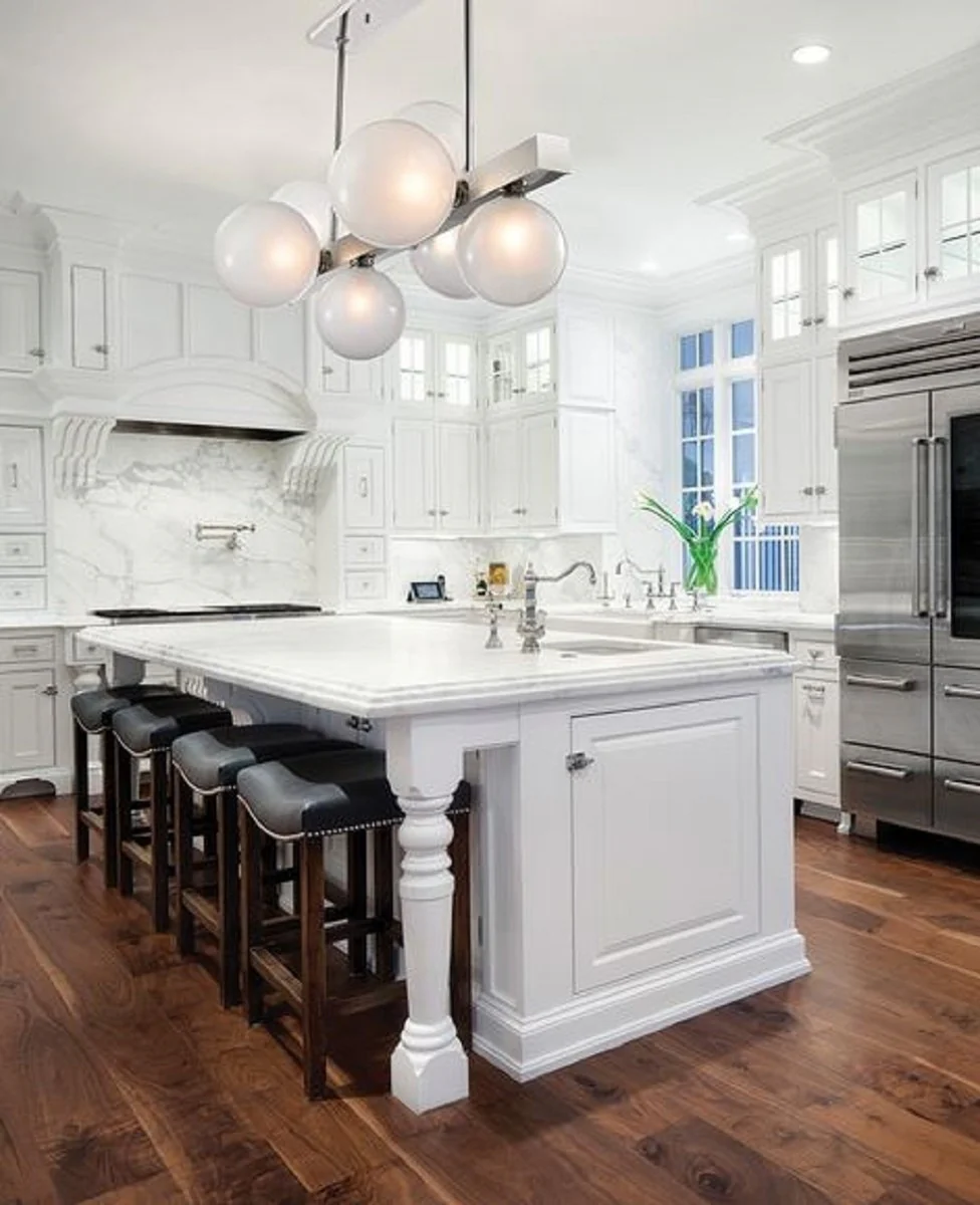 Casa Padrino lámpara colgante LED de lujo plata / blanco 110,5 x 54 x H. 47 cm - Colección de Lujo