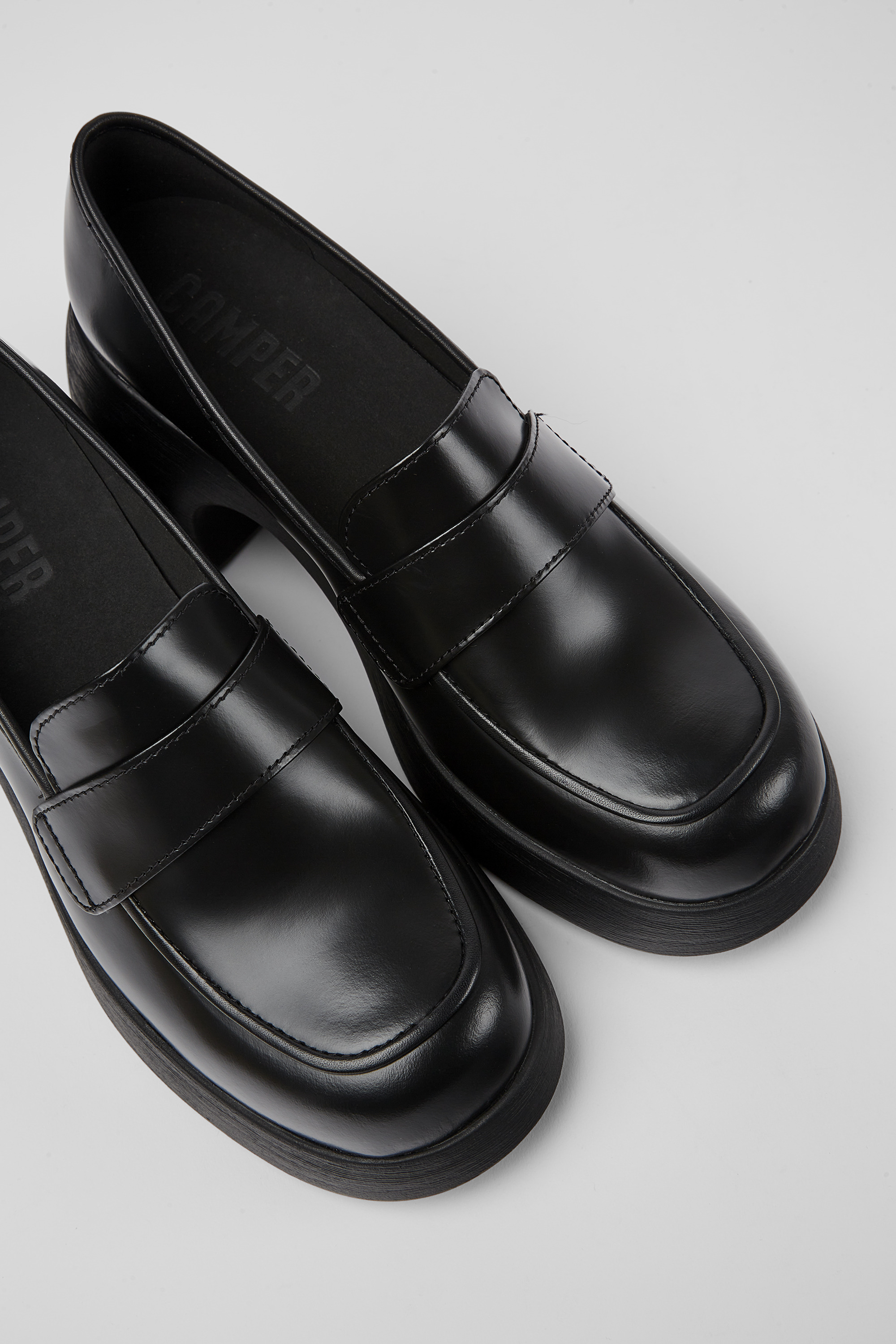 Thelma - Black leather shoes