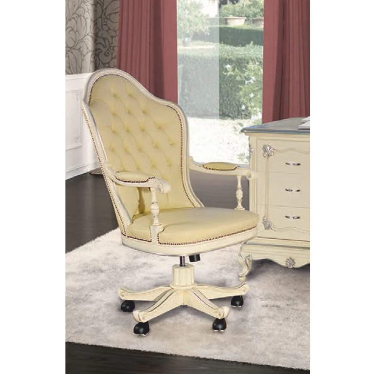 Casa Padrino Silla de Escritorio Barroco Chesterfield de Lujo en Cuero Crema / Plata - Hecho en Italia