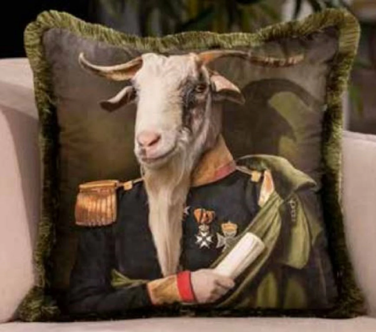 Casa Padrino almohada decorativa de lujo oficial cabra verde / multicolor 45 x 45 cm - Almohada de terciopelo estampada con flecos - Colección de Lujo