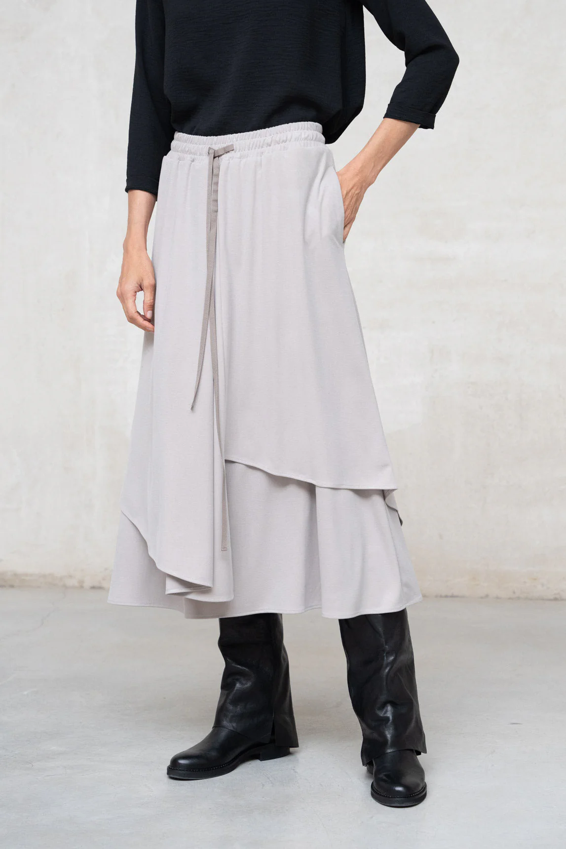 Rivera-spain Falda Chiavari hueso