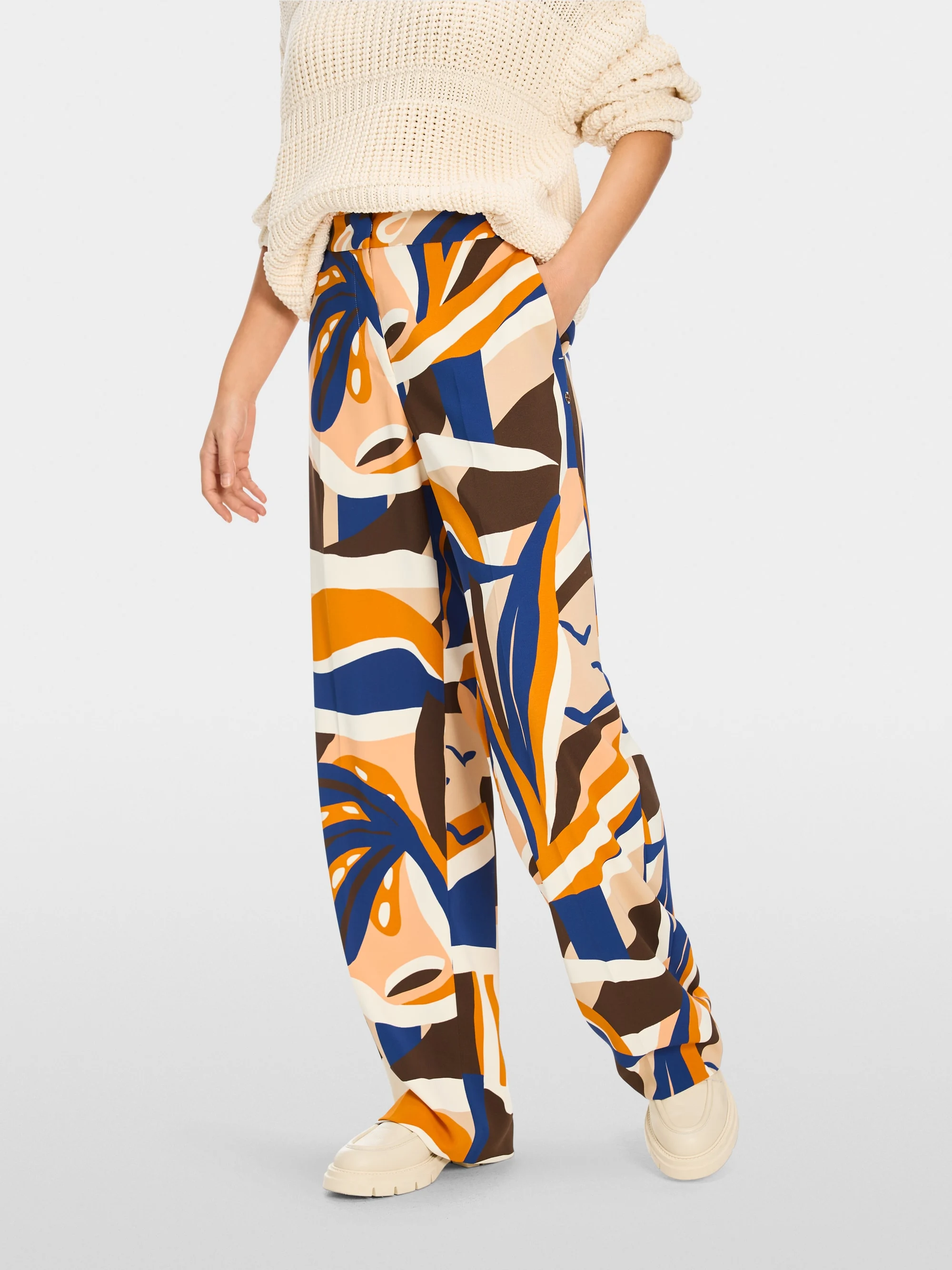 Marc-Cain WUKARI trousers in arty design