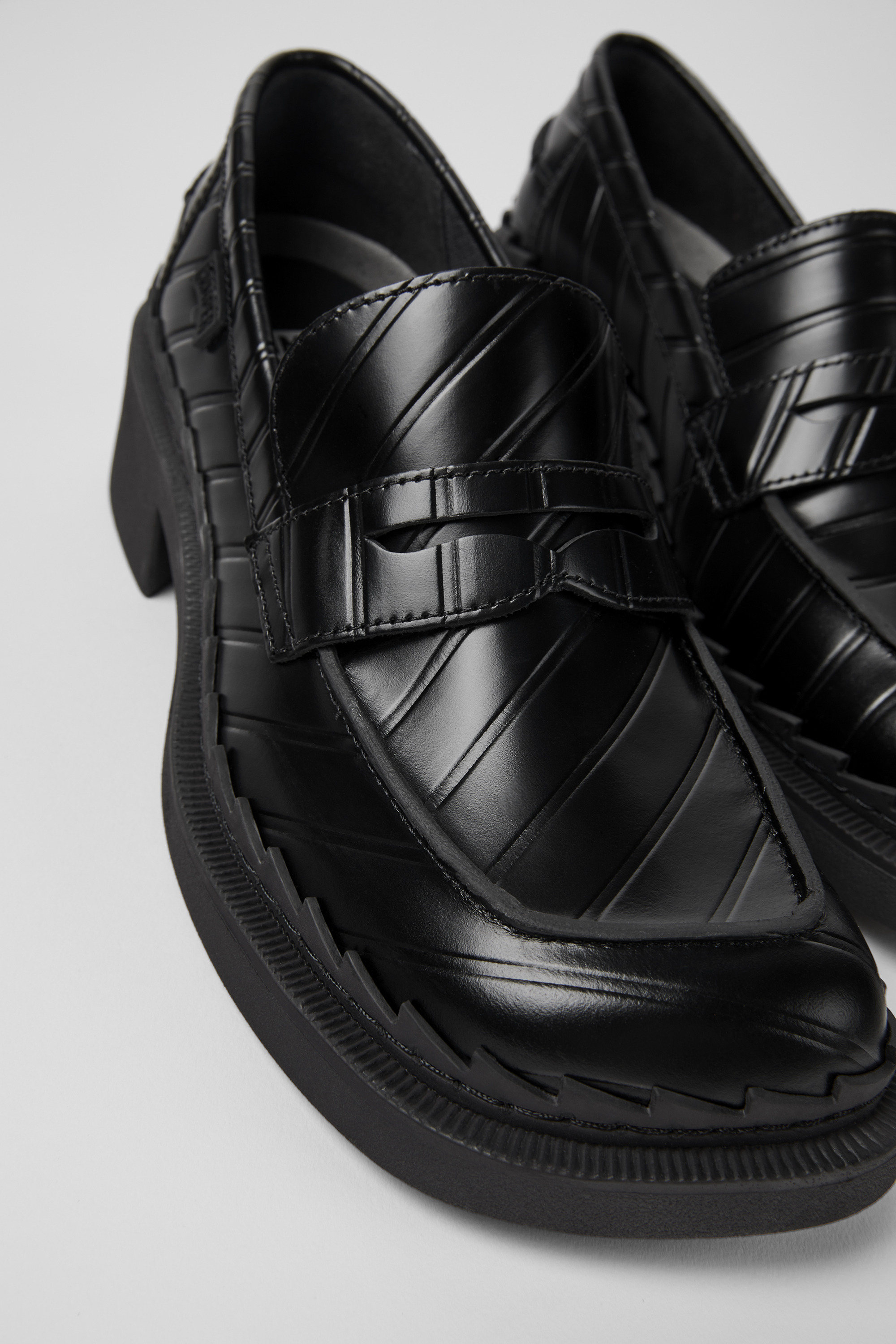 Twins - Black leather loafers for women