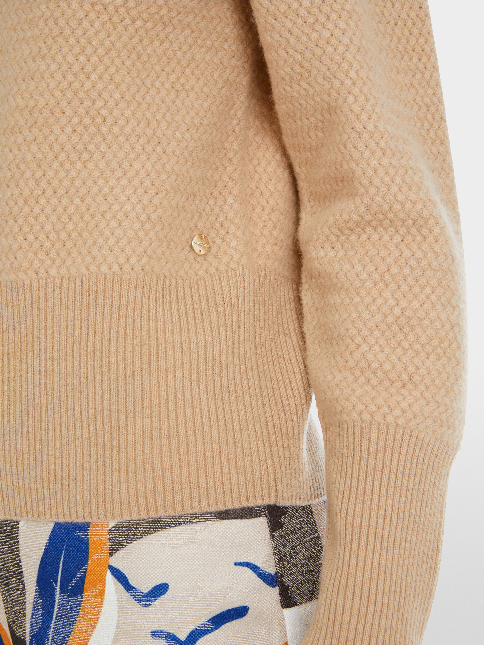 Marc-Cain Cashmere sweater with fine cable pattern