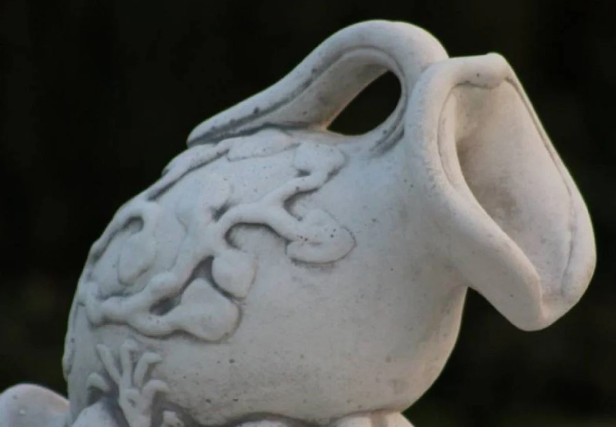 Casa Padrino fuente Art Nouveau en forma de concha con jarra gris 70 x 75 x A. 70 cm - Magnífica Fuente de Jardín - Fuente de Decoración de Jardín - Decoración de Jardín Barroco y Art Nouveau