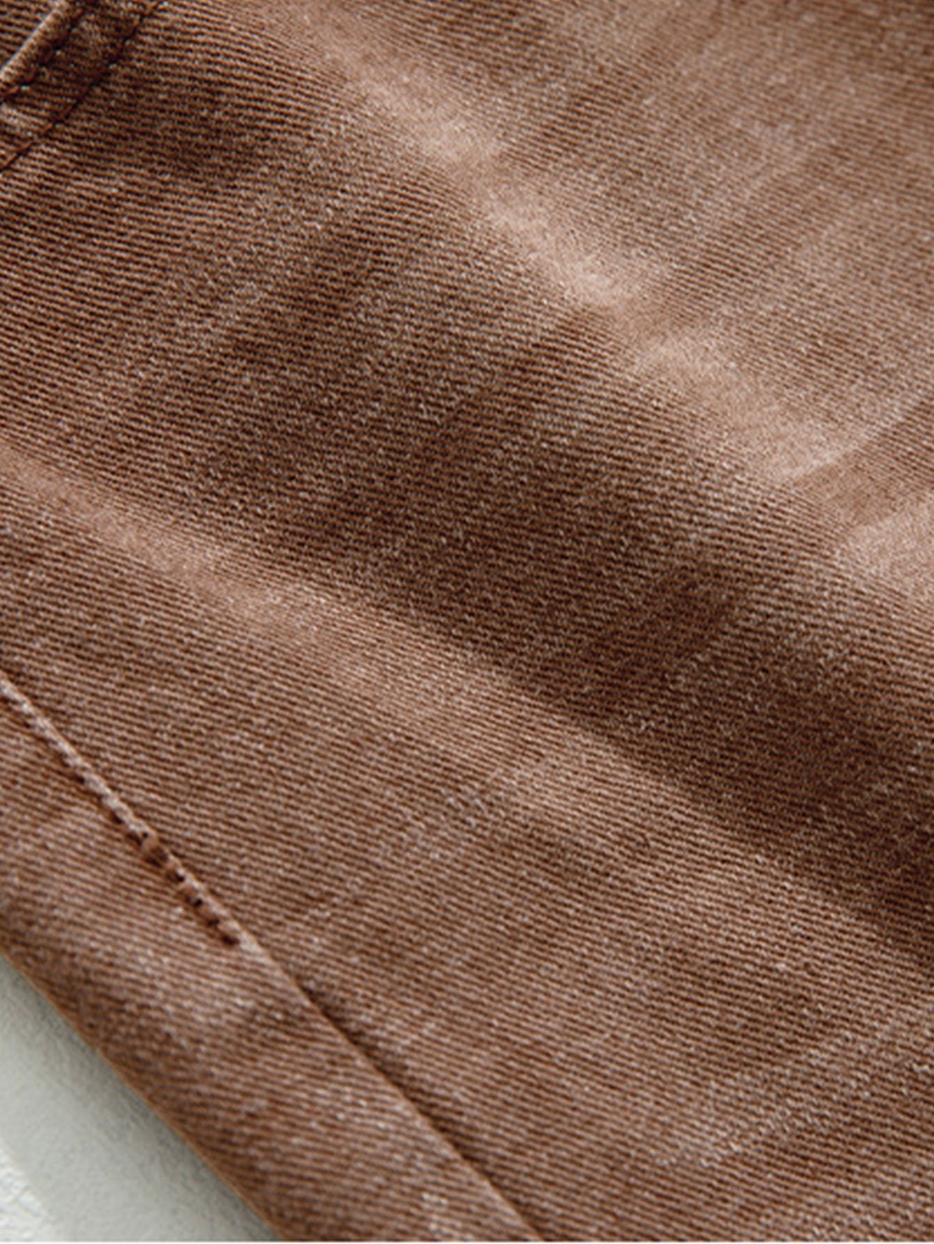 Distressed Wash Straight Leg Jeans