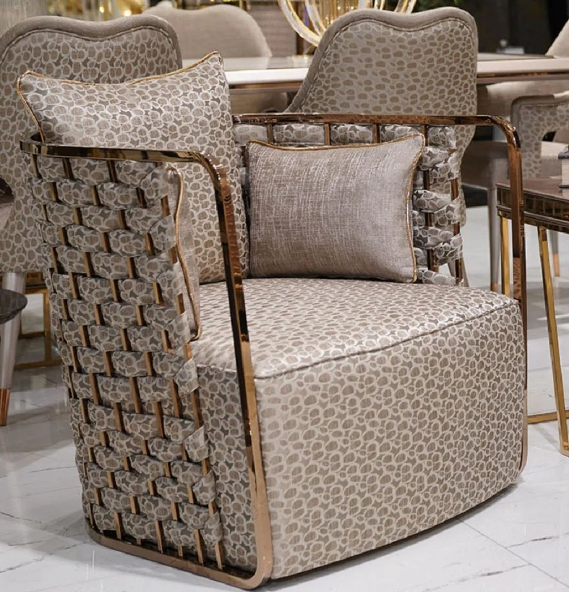 Casa Padrino sill¨®n de lujo gris / oro - Sill¨®n de sal¨®n - Sill¨®n de hotel - Muebles de sal¨®n - Muebles de hotel - Muebles de lujo