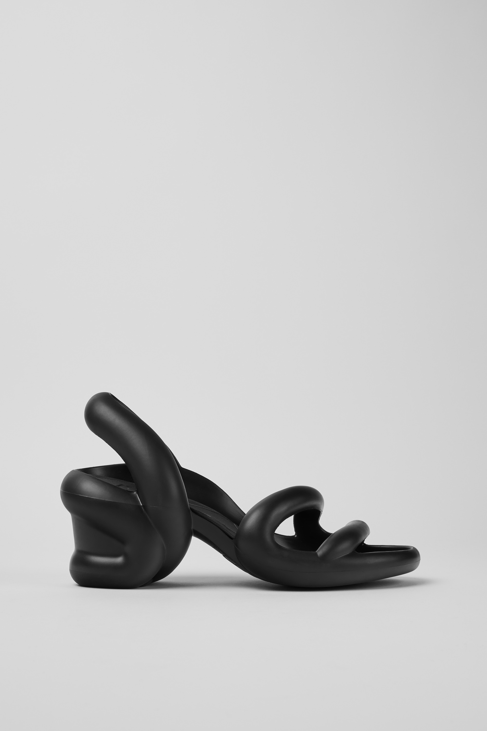 Kobarah - Black unisex sandals