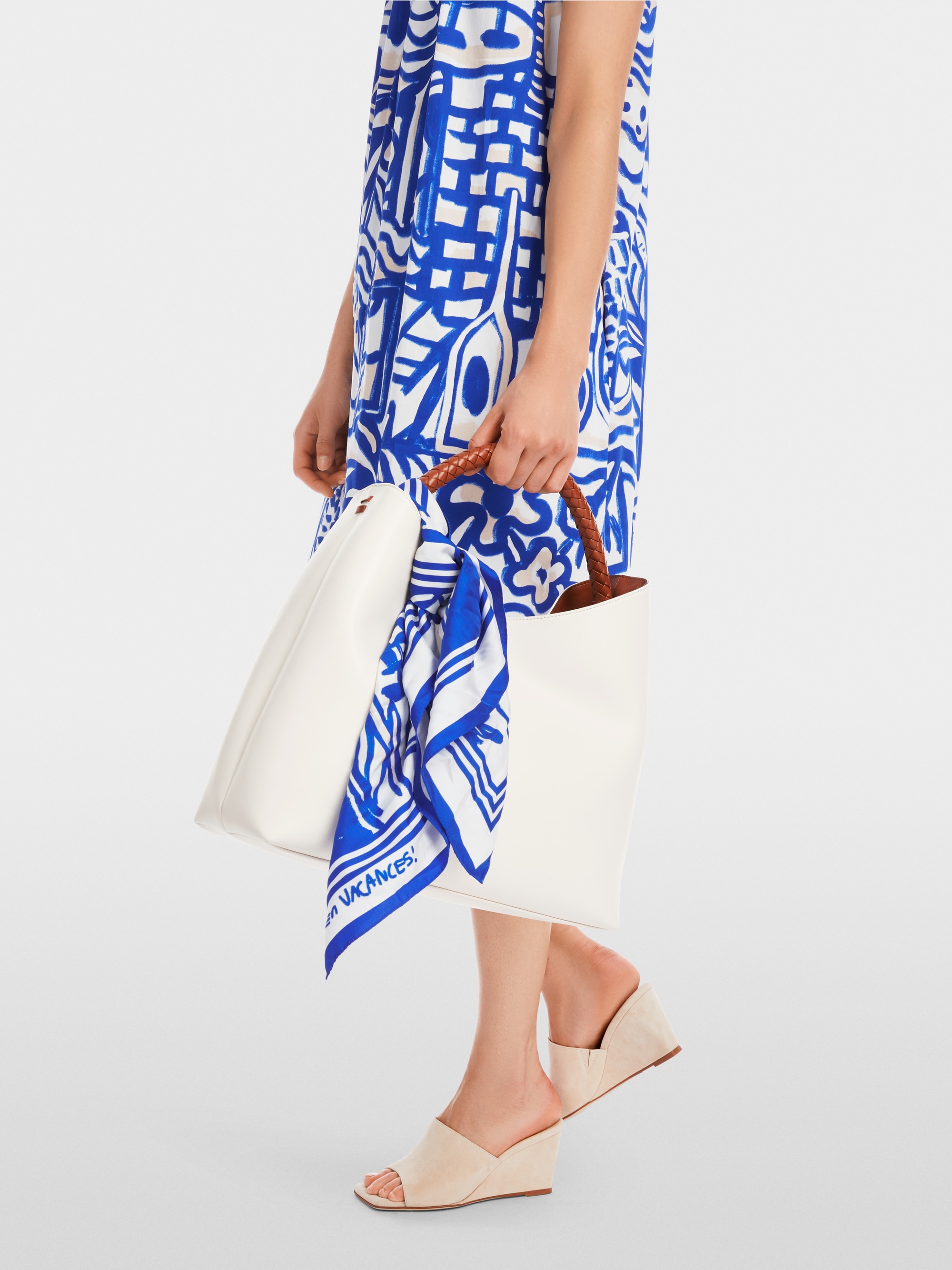 Marc-Cain Silk scarf with artistic motif