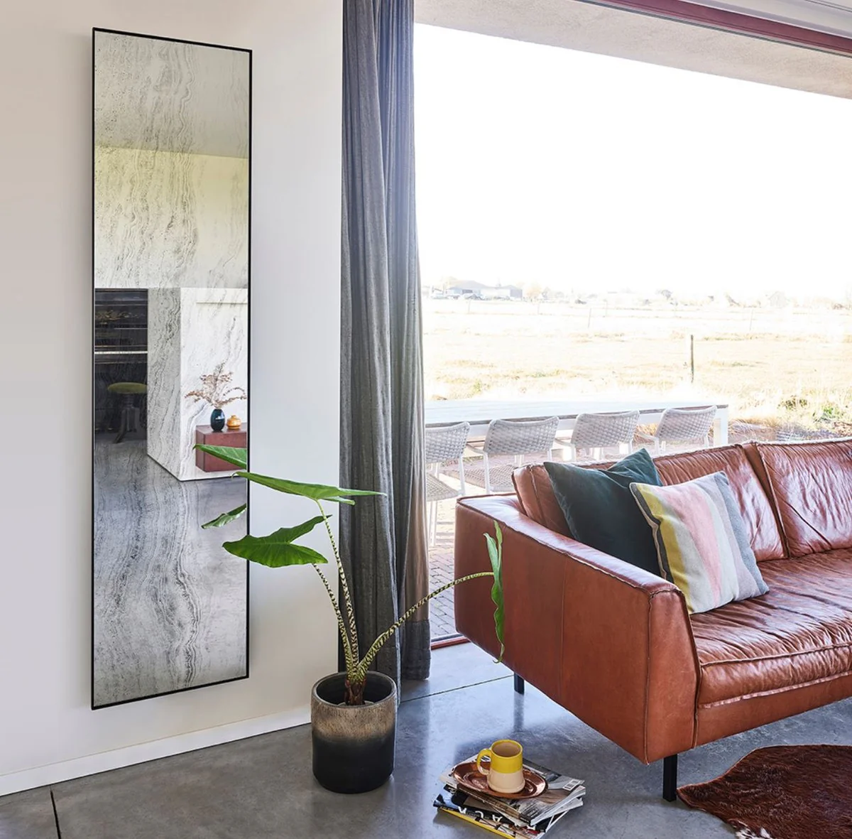 Casa Padrino espejo de pared de dise?o negro 41 x 2 x A. 174 cm - Espejo de sal¨®n - Espejo de dormitorio - Espejo de ba?o - Espejo de armario - Colecci¨®n de Lujo