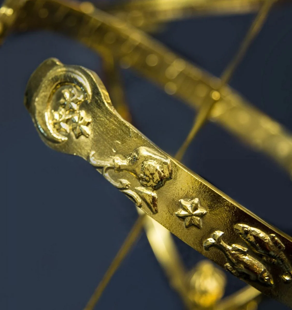 Casa Padrino Reloj de Sol Art Nouveau Oro Ø 34 x H. 42 cm - Decoración de Jardín de Lujo