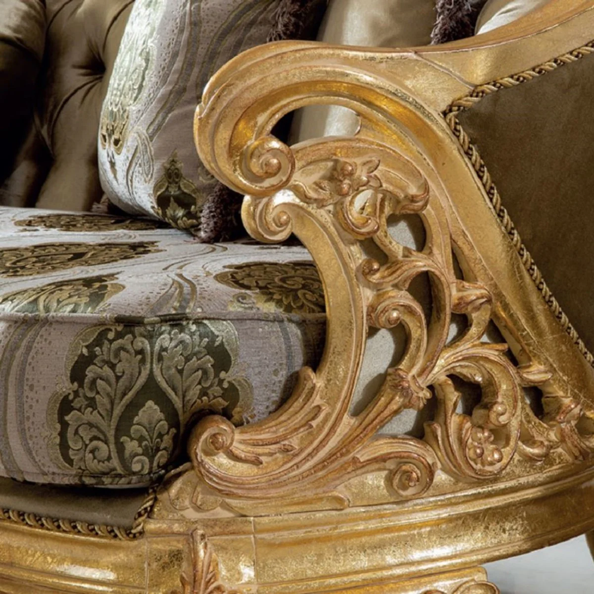 Casa Padrino sof¨¢ barroco de lujo verde / gris / oro 235 x 95 x A. 110 cm - Sof¨¢ de sal¨®n hecho a mano con patr¨®n elegante - Muebles de sal¨®n barrocos - Noble y Magn¨ªfico