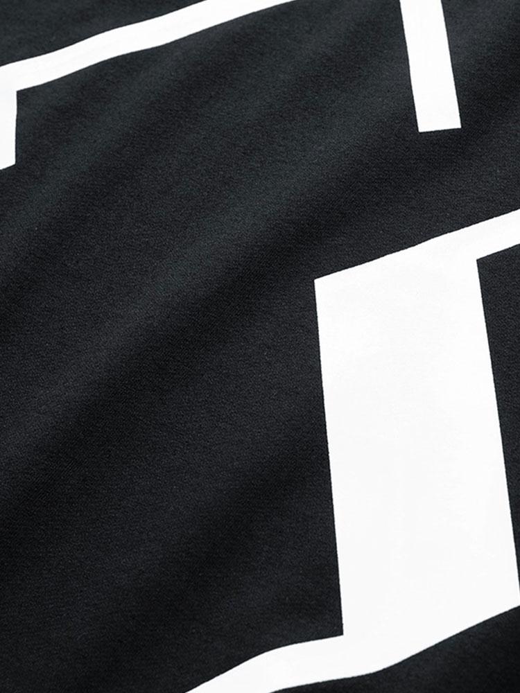 Geometric Print Crew Neck Sweatshirt