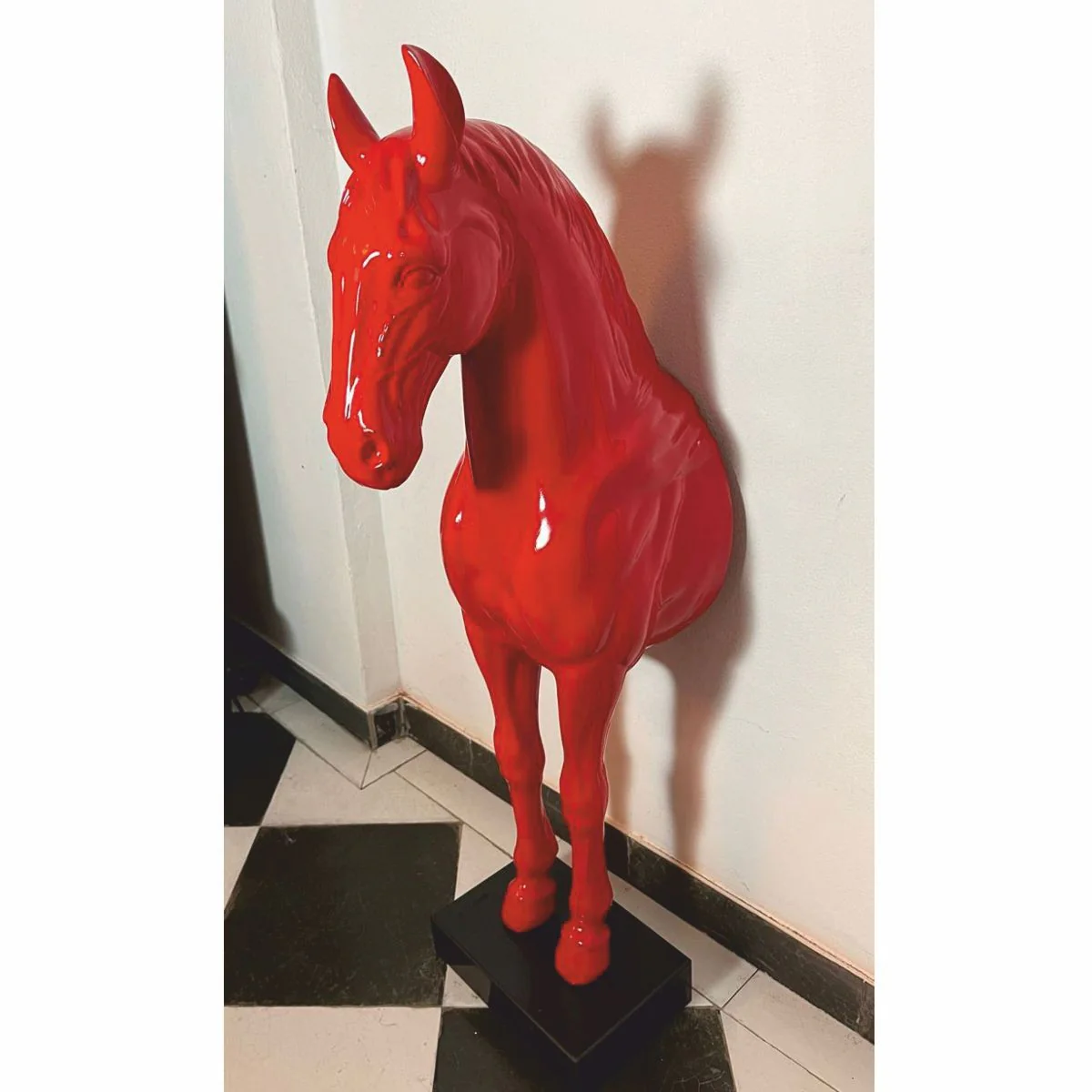 Casa Padrino escultura decorativa de pared caballo rojo / negro A. 96 cm - Figura decorativa