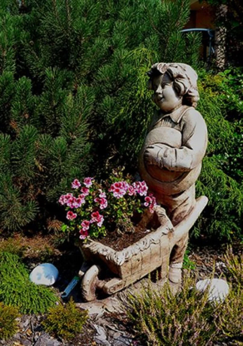 Casa Padrino Escultura Art Nouveau Niño con Carretilla Gris 54 x 35 x A. 88 cm - Figura de Decoración de Jardín - Accesorios de Decoración de Jardín y Terraza