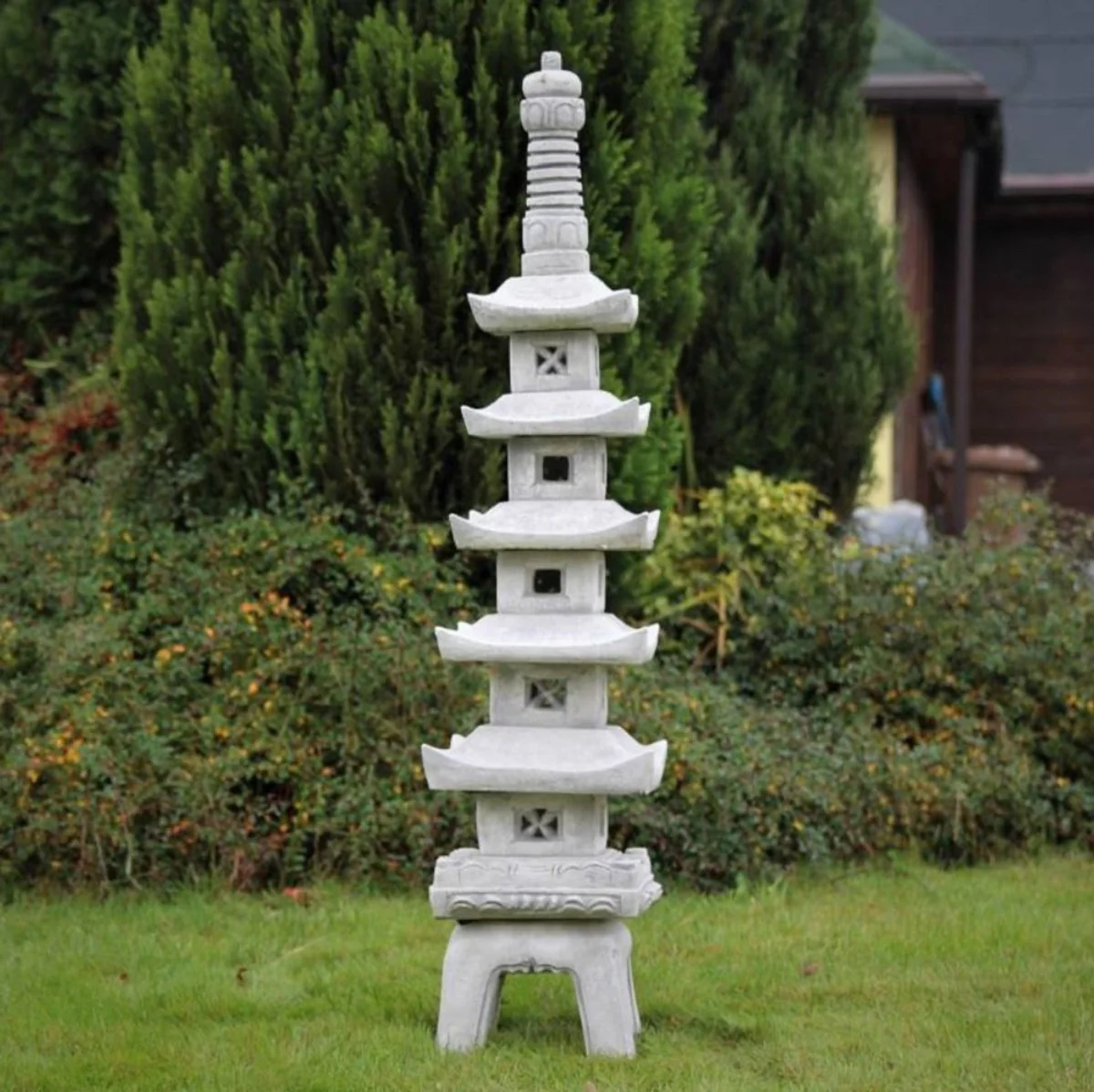 Casa Padrino pagoda de decoración de jardín de lujo gris 24 x 24 x A. 128 cm - Pagoda de piedra elegante de 5 niveles - Accesorios de decoración de jardín y terraza en estilo japonés