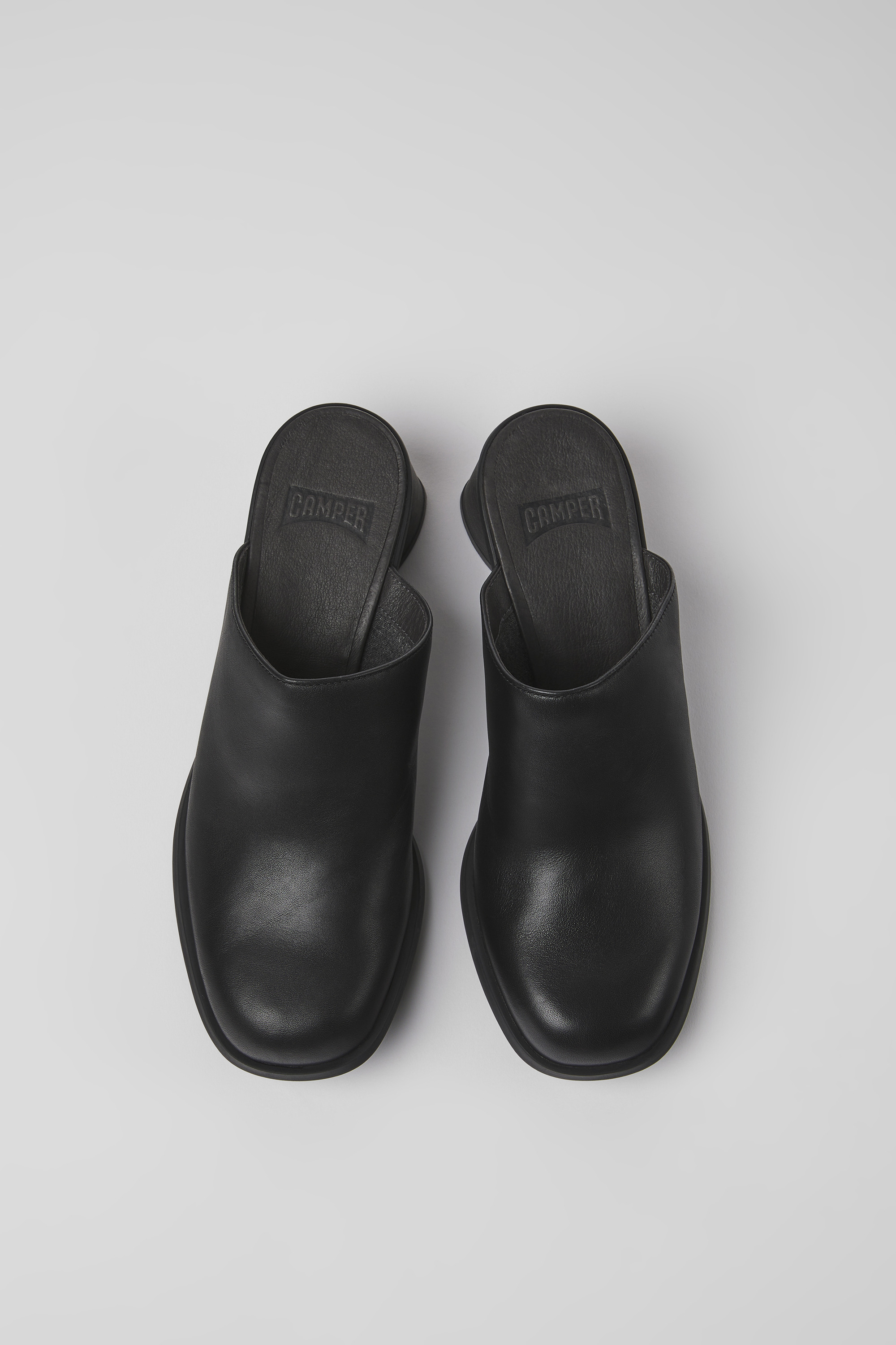 Kiara - Black leather mules for women