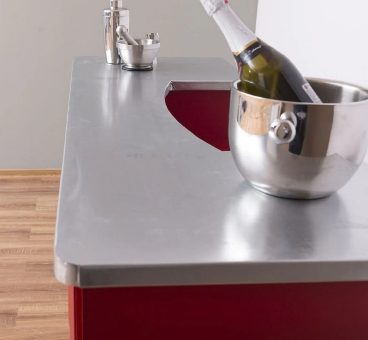 Casa Padrino barra de bar de estilo country rojo / plata 140 x 51 x H. 107 cm - Mesa de Mostrador de Madera Maciza con Tablero Galvanizado - Muebles de Estilo Country