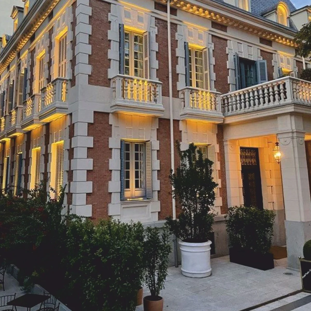 Casa Padrino maceta de cer¨¢mica de lujo blanco ? 107 x A. 100 cm - Decoraci¨®n de jard¨ªn