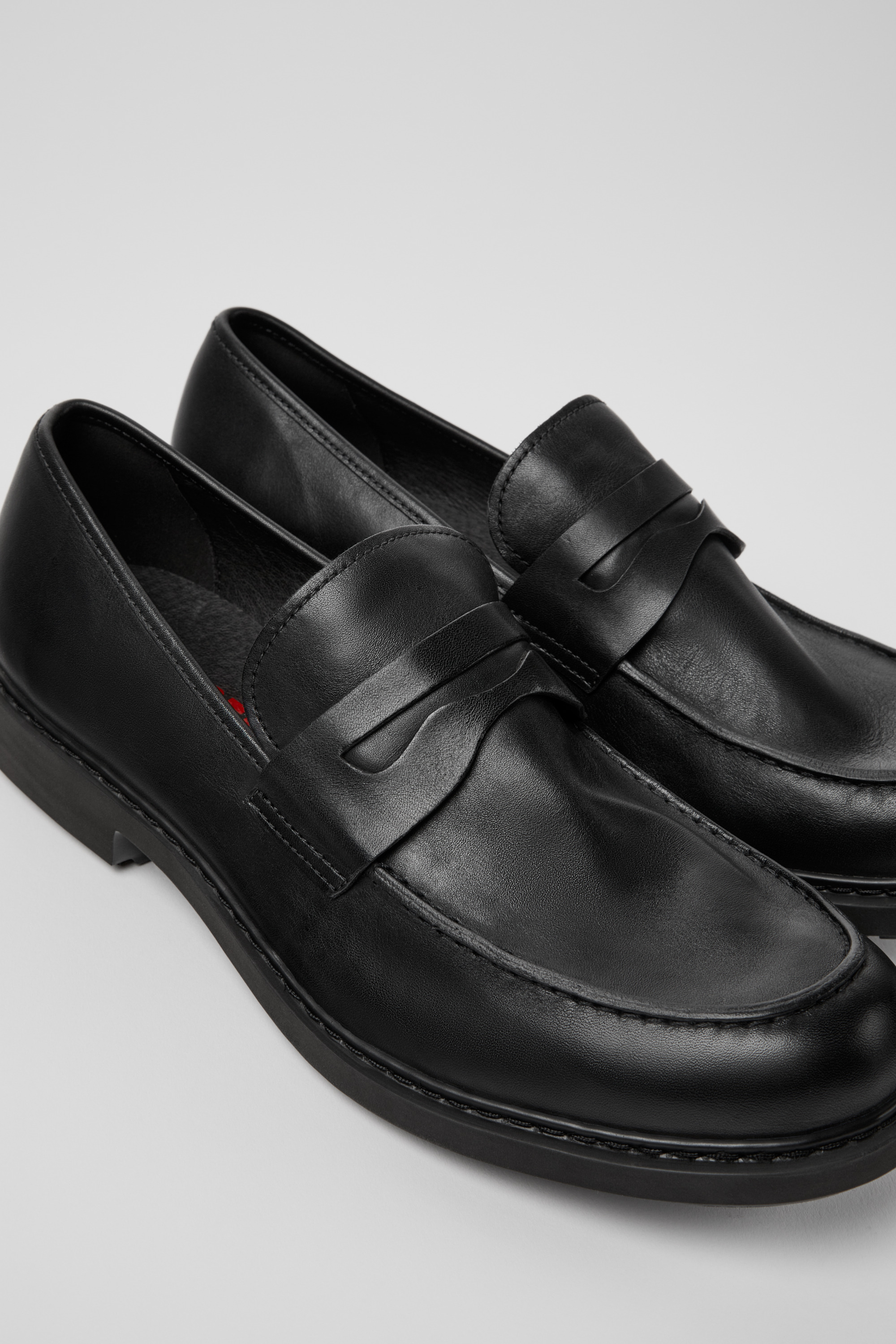 Neuman - Classic men's black moccasin