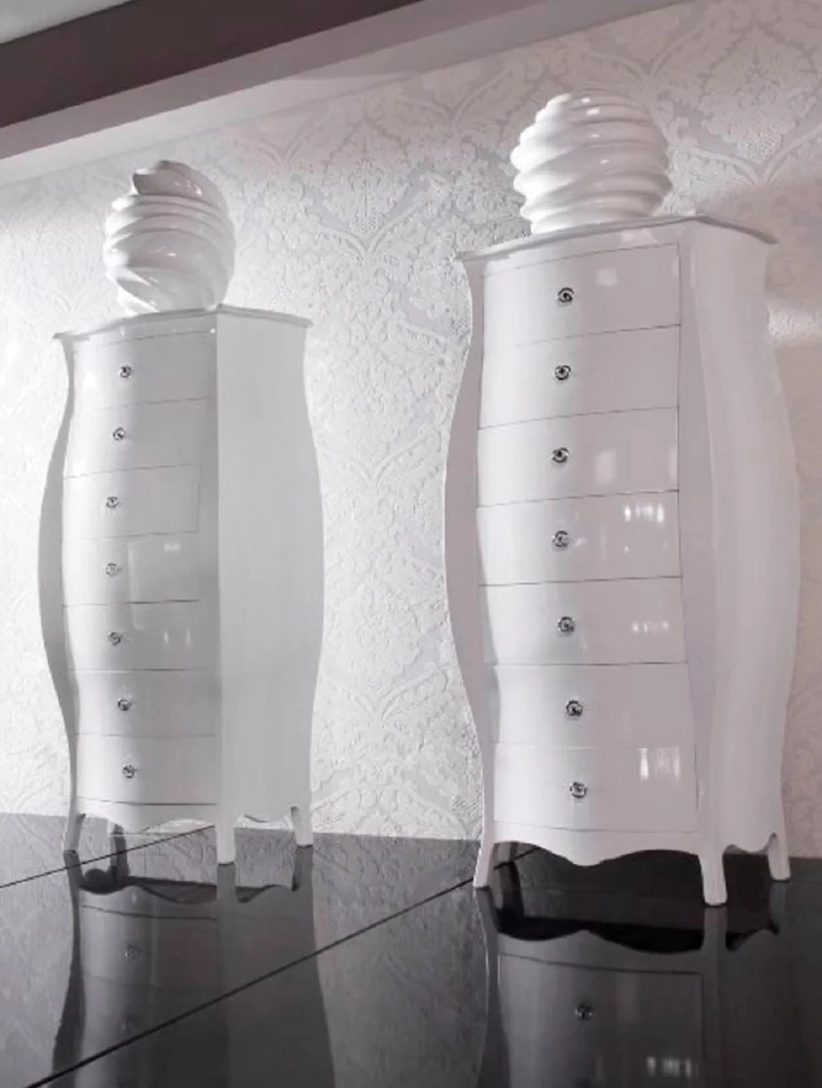 Casa Padrino cómoda barroco de lujo blanco alto brillo - Cómoda de madera maciza hecha a mano con 7 cajones - Muebles de lujo en estilo barroco - Muebles barrocos - Interior barrocos