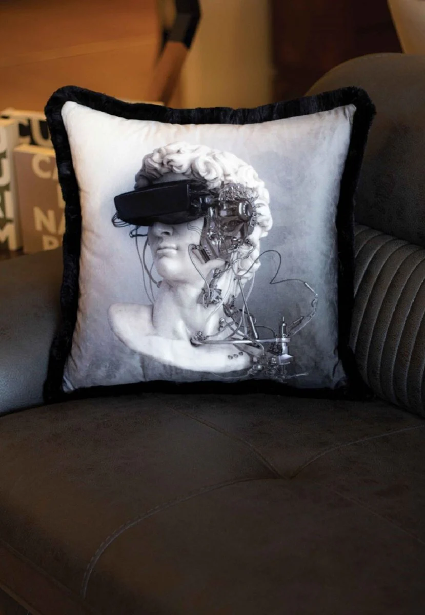 Casa Padrino cojín decorativa de lujo busto cyber barroco gris / blanco / negro 45 x 45 cm - Almohada de terciopelo estampado con flecos - Accesorios decorativos de lujo