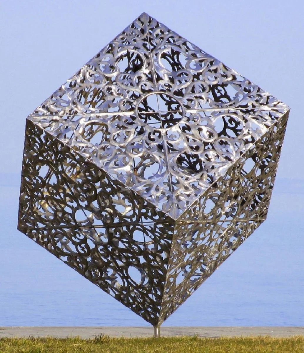 Casa Padrino escultura de jardín de acero inoxidable de lujo cubo plata 150 x 130 x A. 170 cm - Decoración de jardín hecha a mano resistente a la intemperie - Colección de Lujo