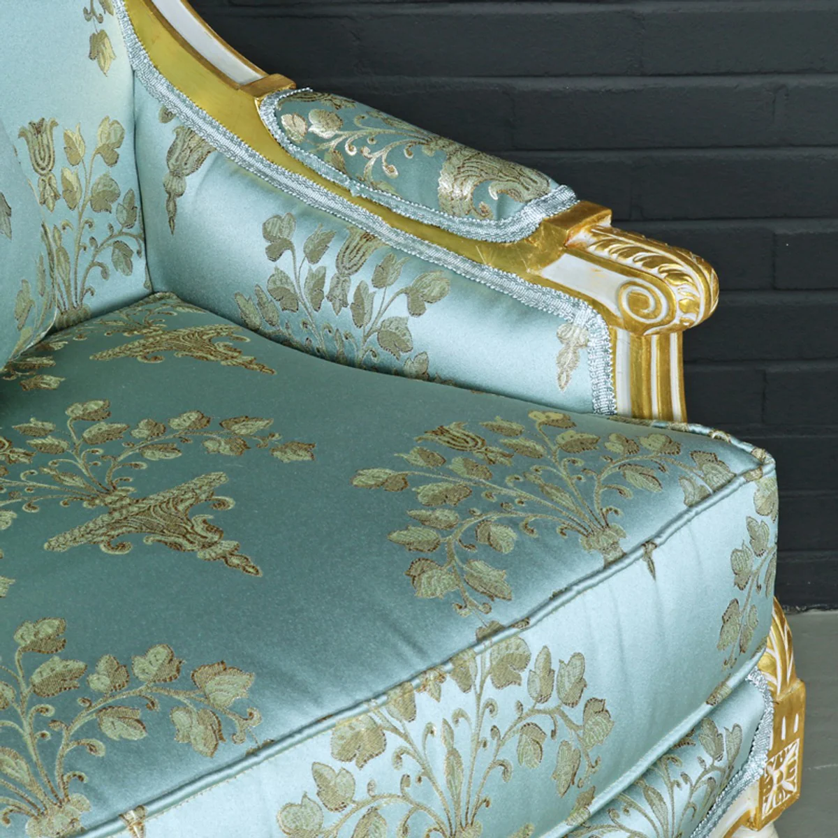 Casa Padrino antique style lounge armchair light turquoise / gold 70 x 70 x H. 100 cm - Baroque Furniture