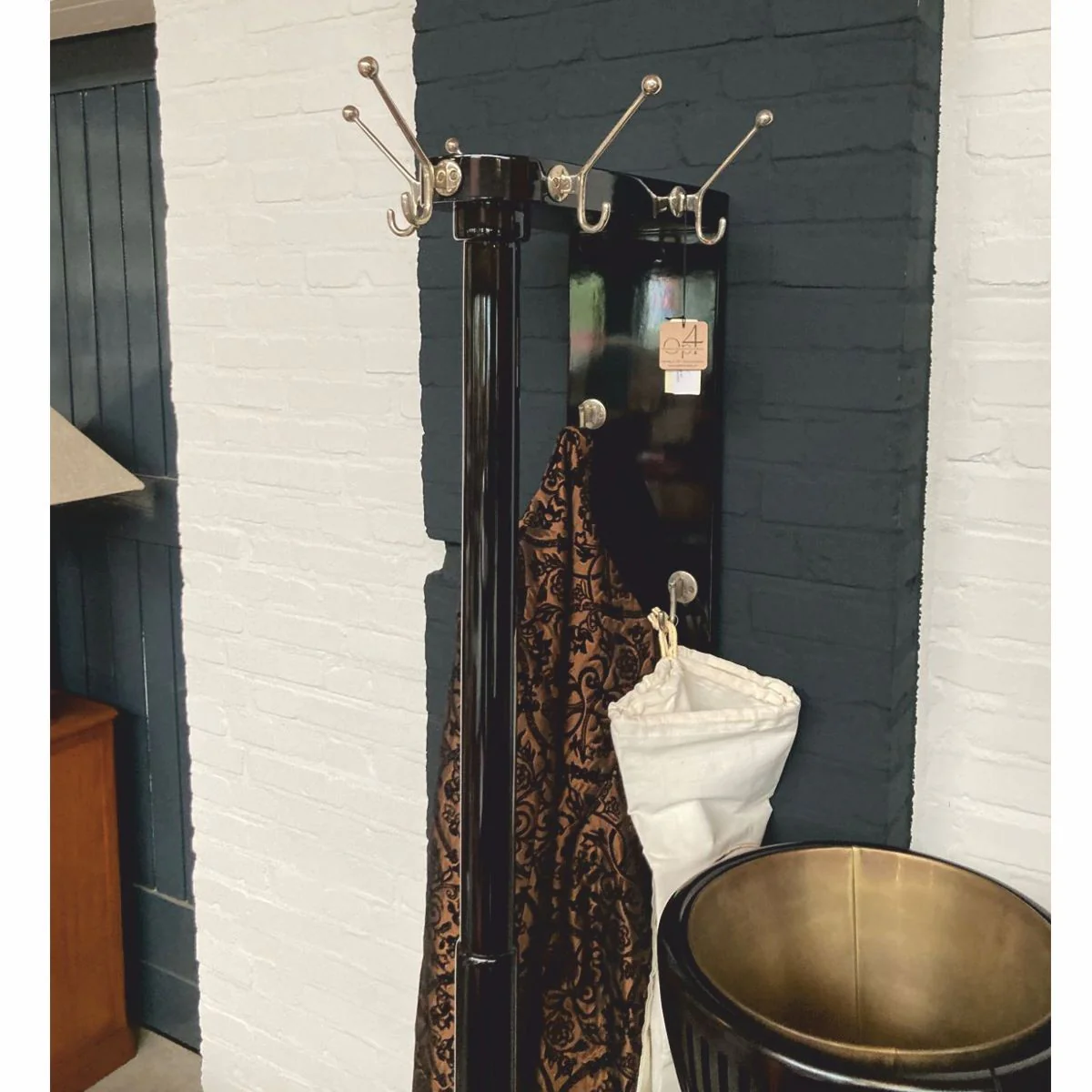 Casa Padrino perchero de pared barroco de lujo negro / plata A. 184 cm - Mueble armario