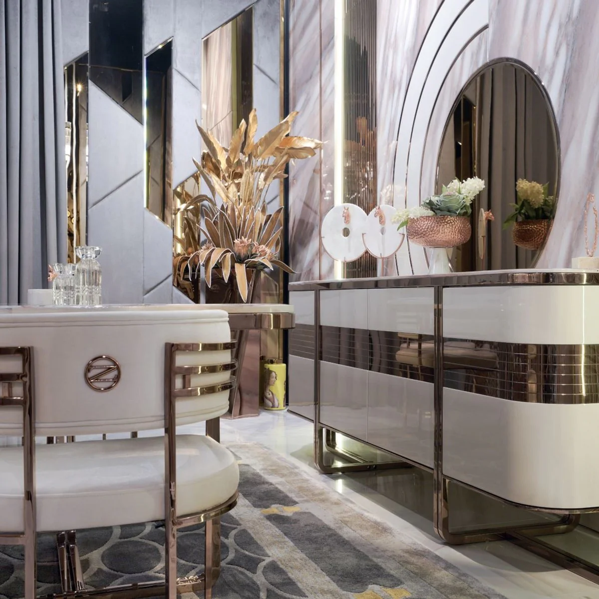 Casa Padrino aparador de lujo crema / blanco / cobre 230 x 55 x A. 89 cm - Armario de madera maciza con 4 puertas y tapa mármol artificial - Muebles de salón - Muebles de hotel - Muebles de lujo